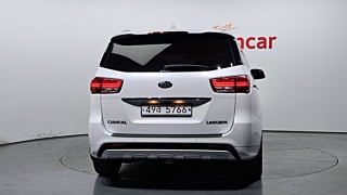 KIA CARNIVAL 2018