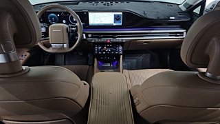 HYUNDAI GRANDEUR HYBRID GN7 2023
