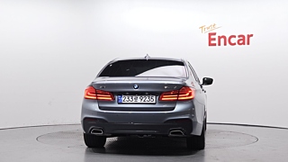 BMW 5-SERIES G30 2018