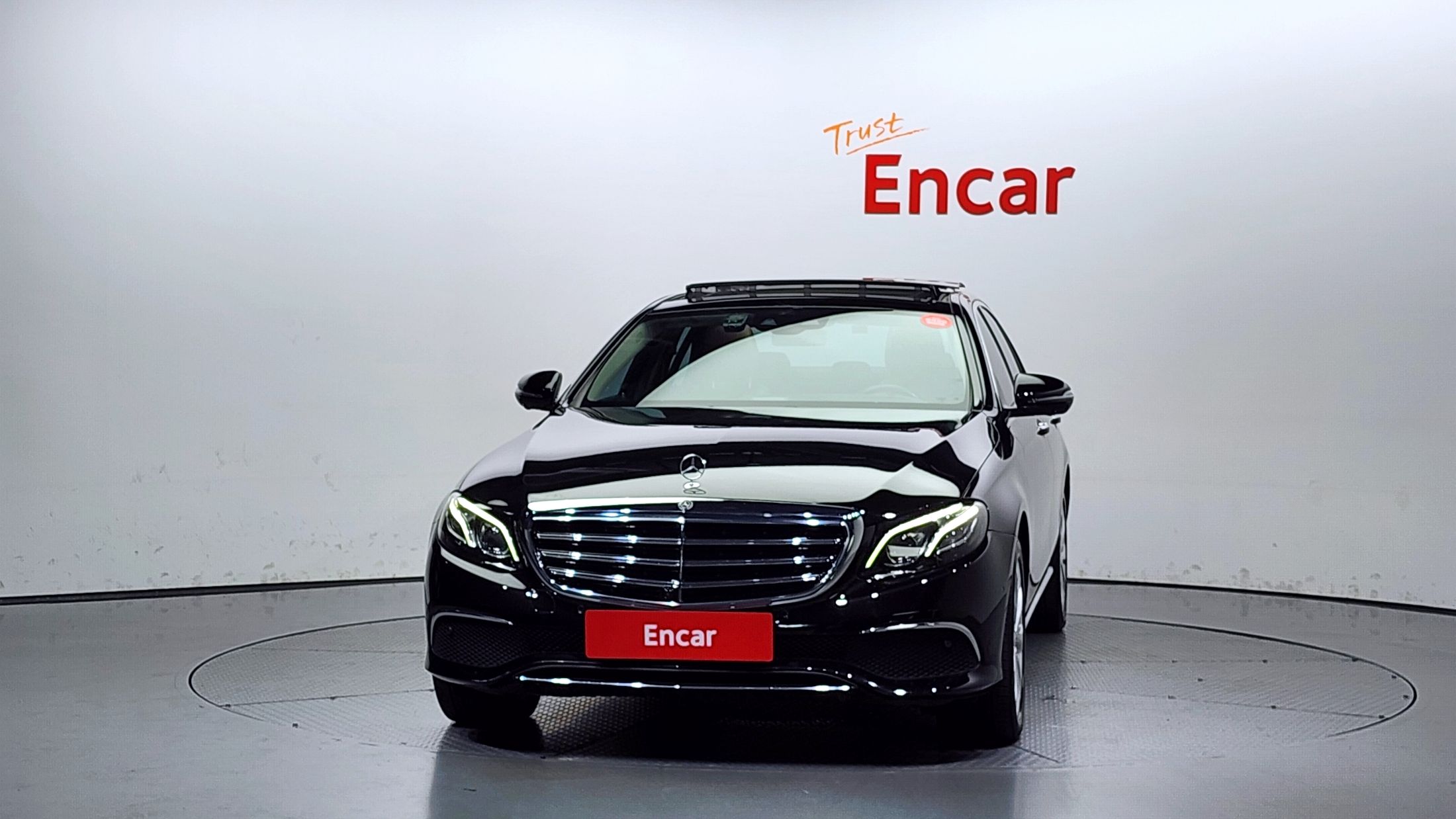 MERCEDES BENZ E-CLASS W213 2019
