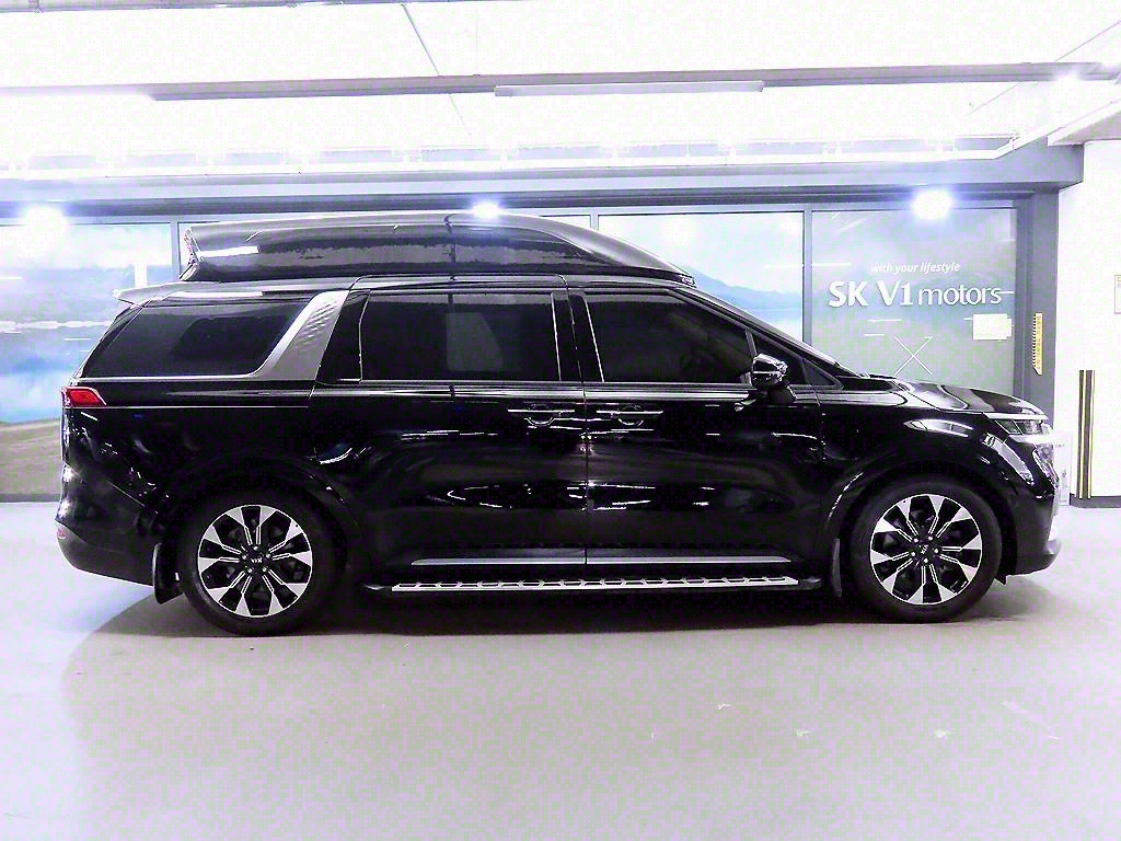 KIA CARNIVAL 2021