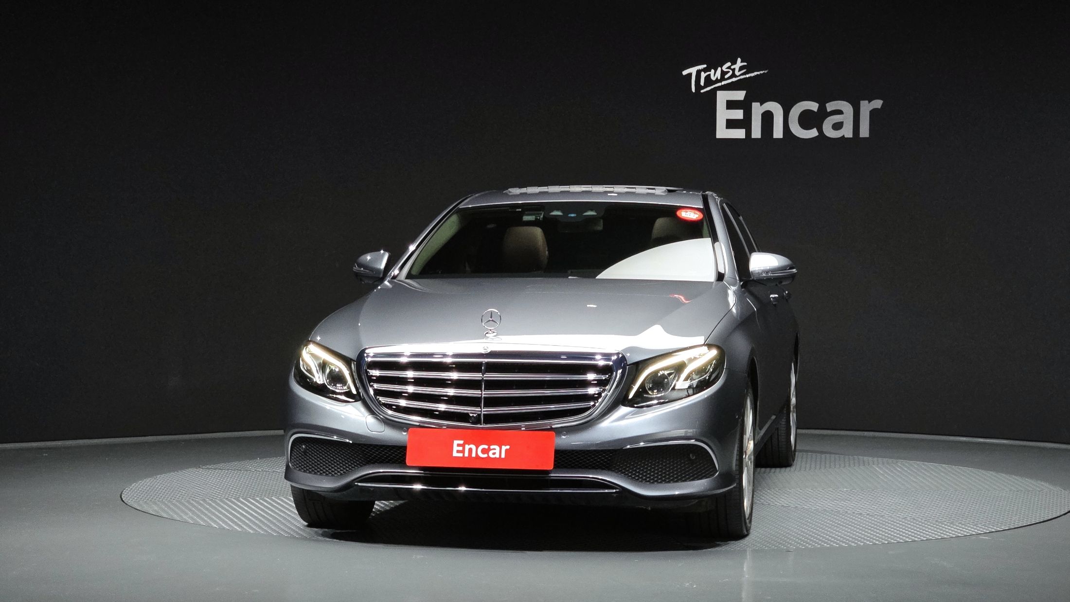 MERCEDES BENZ E-CLASS W213 2018