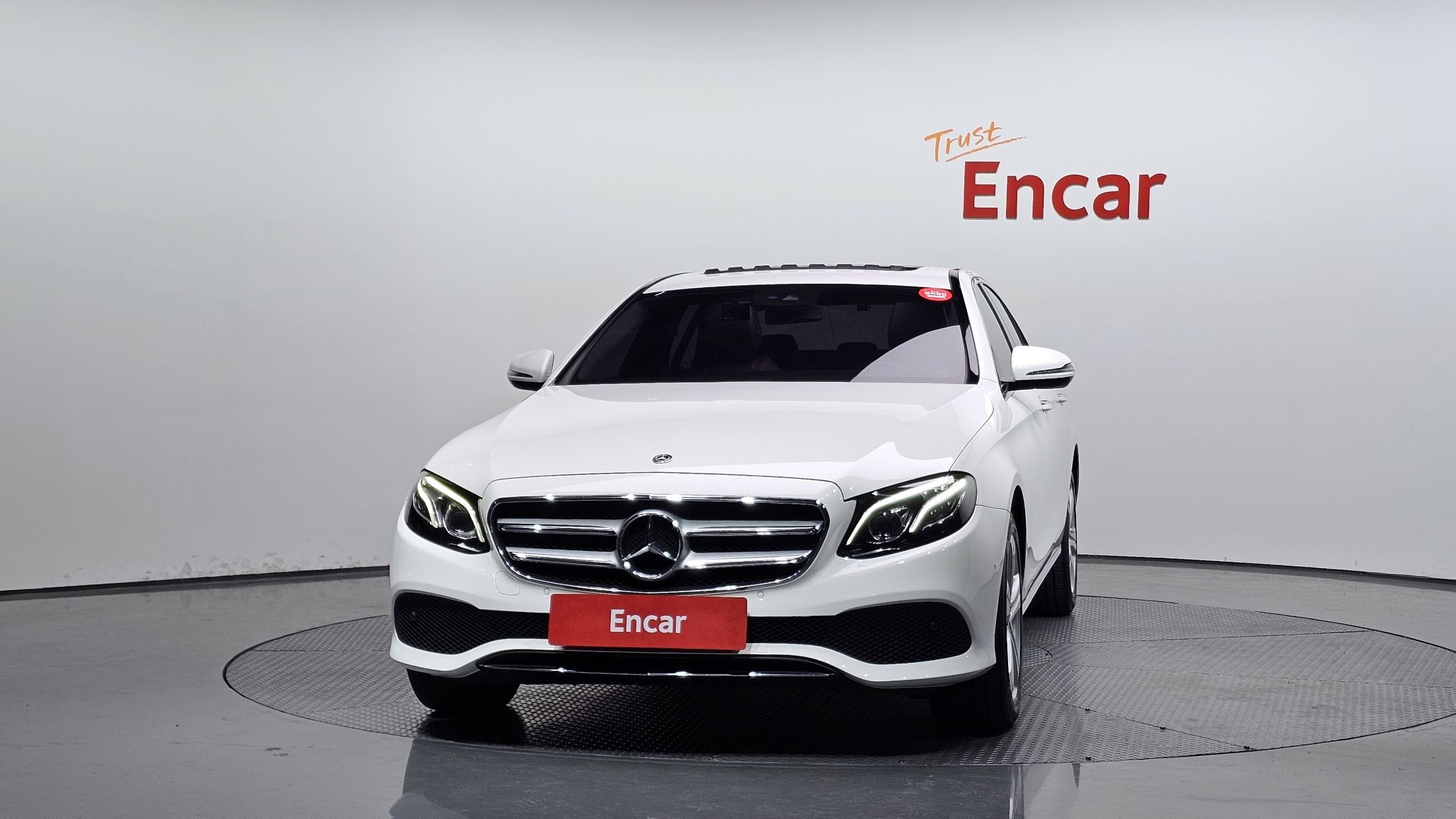 MERCEDES BENZ E-CLASS W213 2018