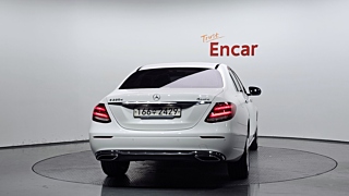MERCEDES BENZ E-CLASS W213 2018