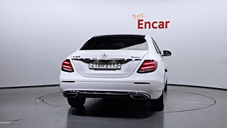 MERCEDES BENZ E-CLASS W213 2018