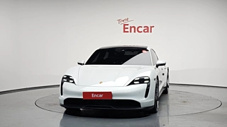 PORSCHE TAYCAN 2021