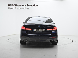 BMW 5-SERIES G30 2021