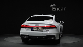 AUDI A7 4K 2021