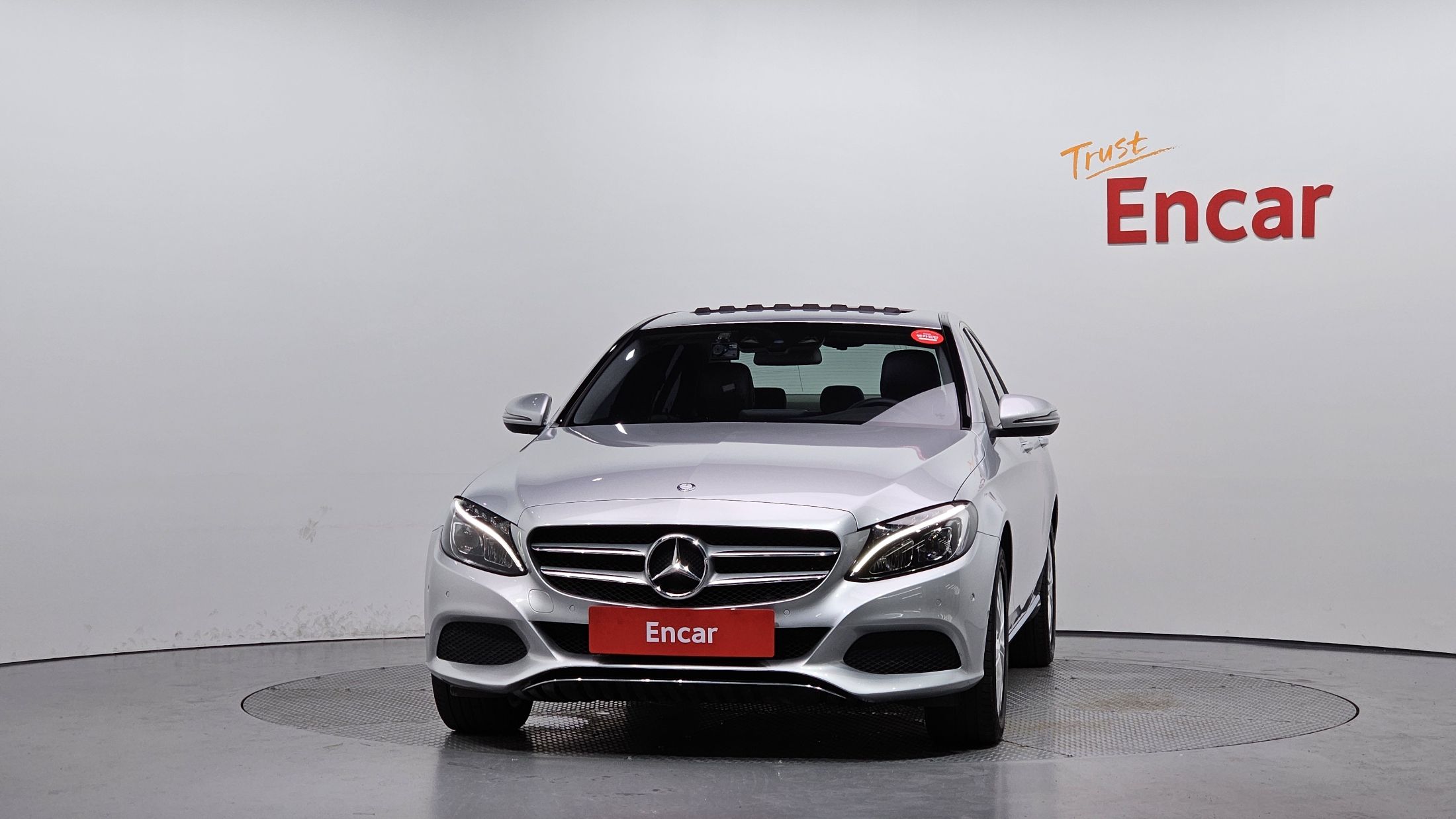 MERCEDES BENZ C-CLASS W205 2016