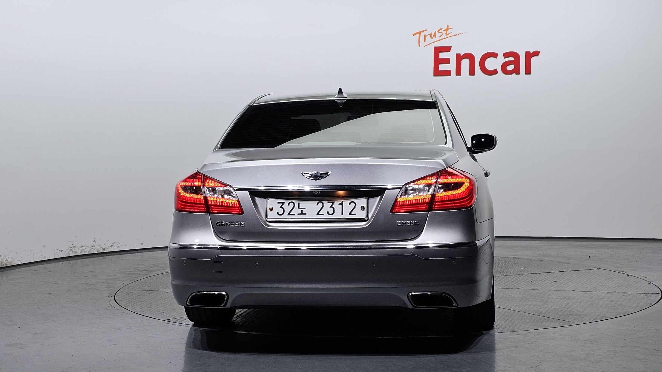 HYUNDAI GENESIS 2011
