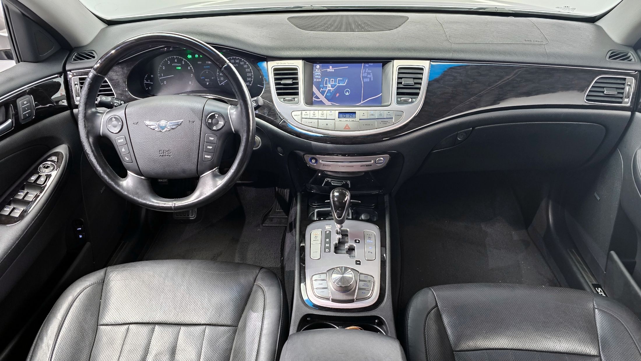 HYUNDAI GENESIS 2011