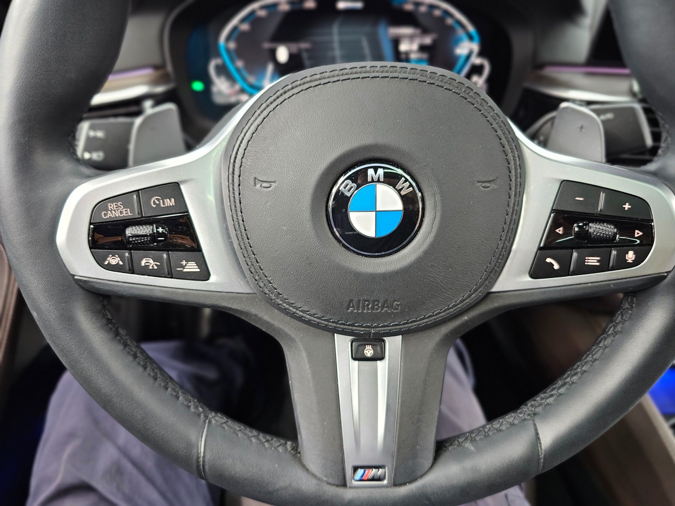 BMW 5-SERIES G30 2020