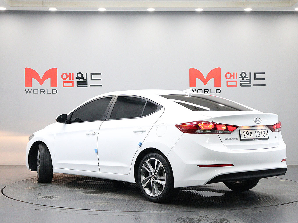 HYUNDAI AVANTE AD 2018