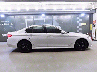BMW 5-SERIES G30 2020