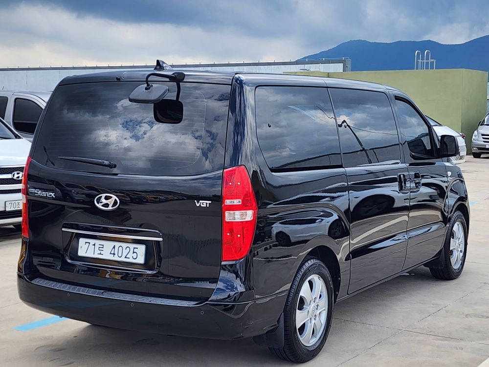 HYUNDAI STAREX GRAND 2018