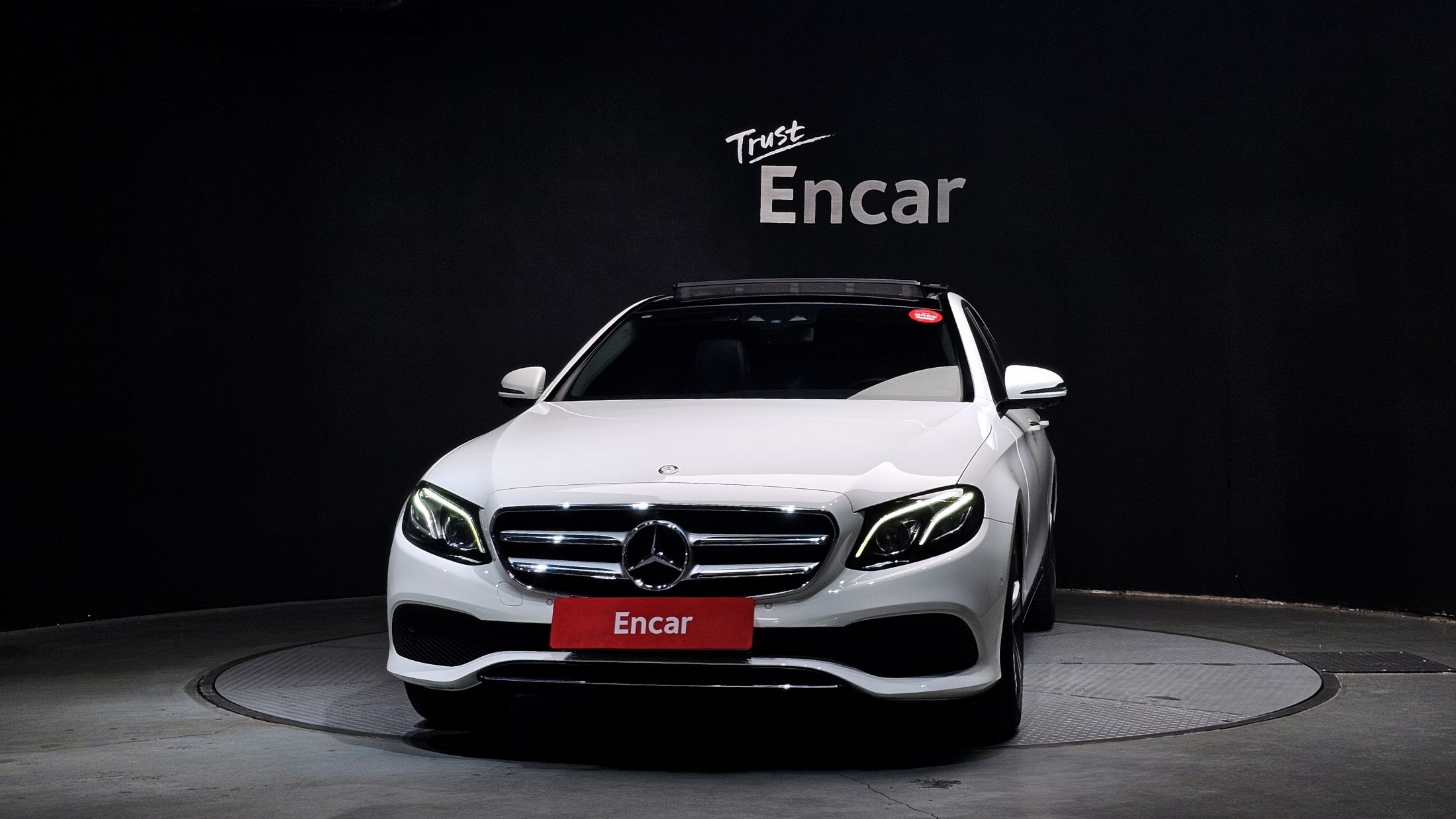 MERCEDES BENZ E-CLASS W213 2017