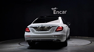 MERCEDES BENZ E-CLASS W213 2017