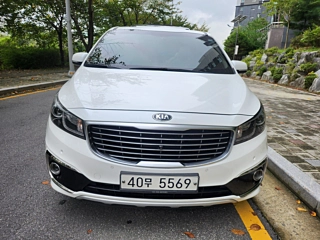 KIA CARNIVAL 2015