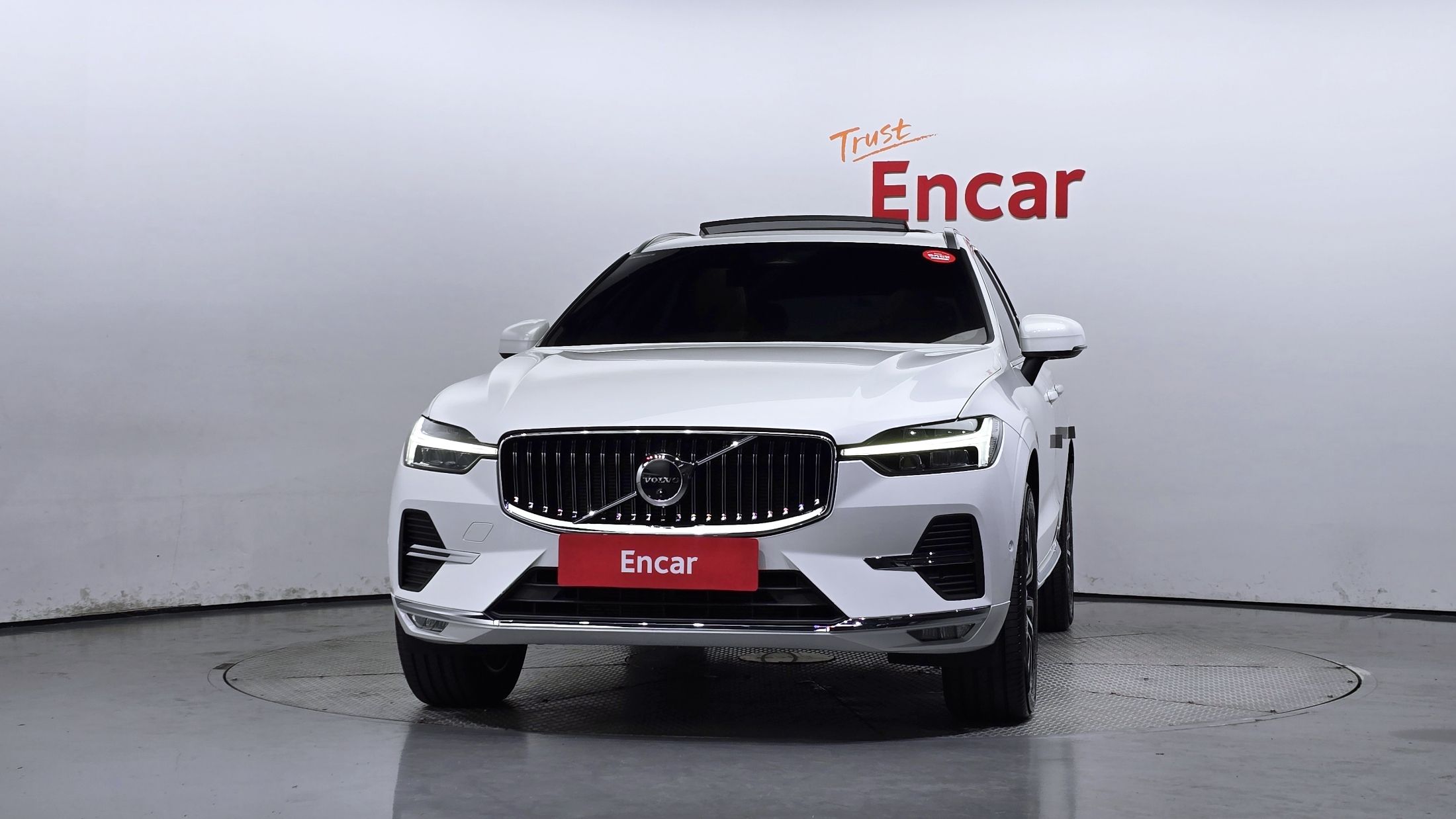 VOLVO XC60 2024