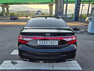 HYUNDAI GRANDEUR HG 2016