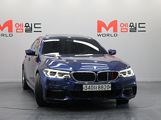 BMW 5-SERIES G30 2019