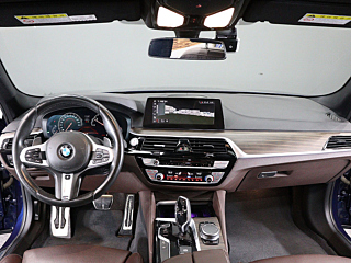 BMW 5-SERIES G30 2019