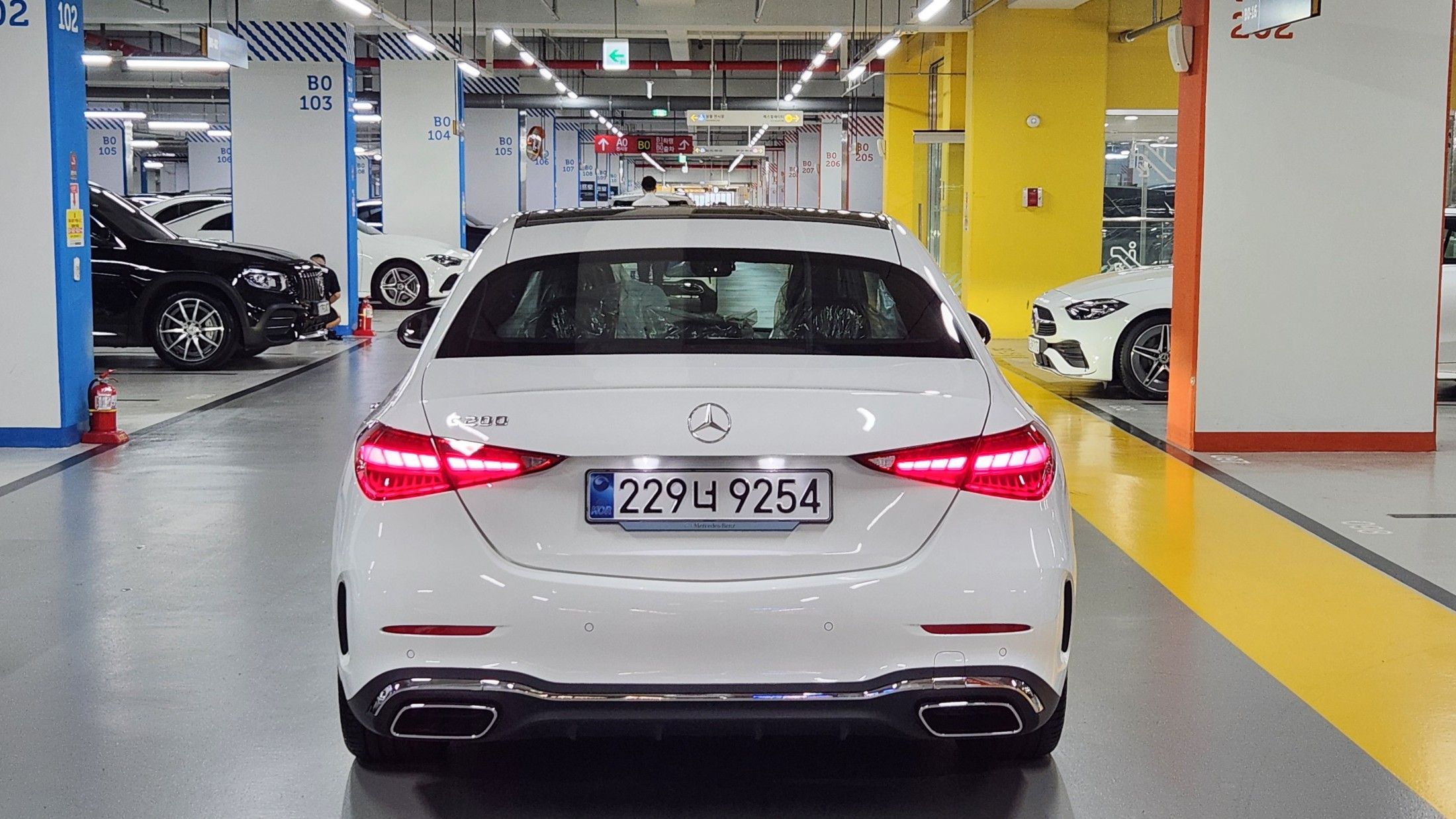 MERCEDES BENZ C-CLASS W205 2025