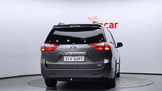 TOYOTA SIENNA 2018