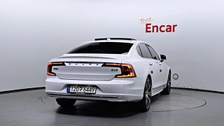 VOLVO S90 2021