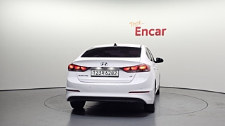 HYUNDAI AVANTE AD 2017