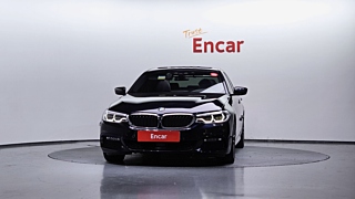 BMW 5-SERIES G30 2017