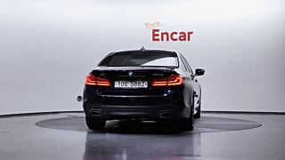 BMW 5-SERIES G30 2017