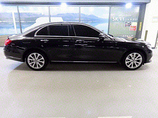 MERCEDES BENZ E-CLASS W213 2019