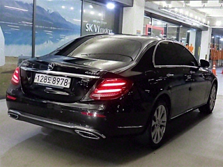 MERCEDES BENZ E-CLASS W213 2019