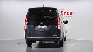HYUNDAI STARIA 2022