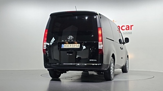 HYUNDAI STARIA 2021