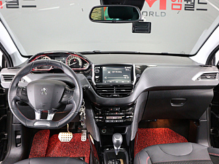 PEUGEOT 2008 2019