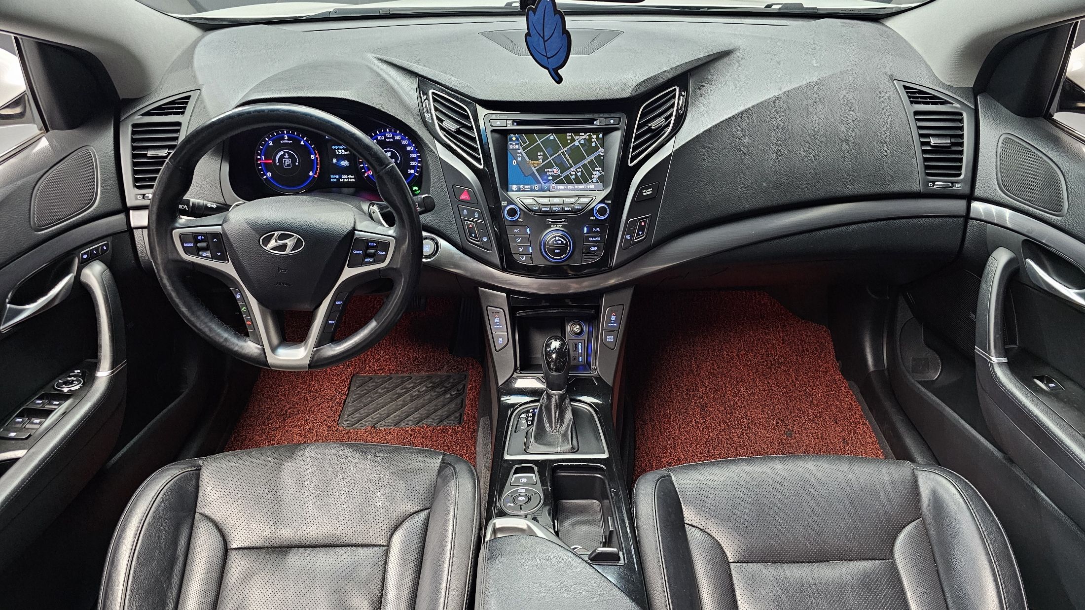 HYUNDAI I40 SALOON 2012