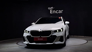 BMW 5-SERIES G60 2024