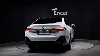 BMW 5-SERIES G60 2024