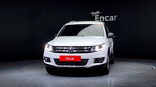 VOLKSWAGEN TIGUAN 2016