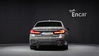 BMW 5-SERIES G30 2021