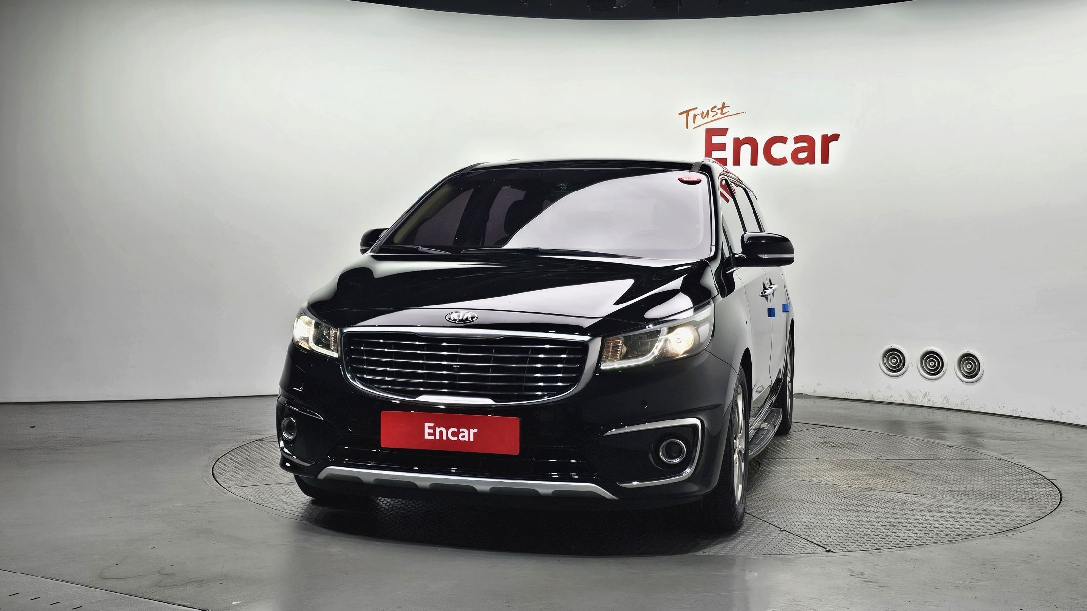 KIA CARNIVAL 2016