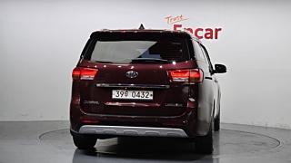 KIA CARNIVAL 2016
