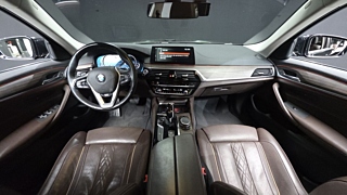 BMW 5-SERIES G30 2018