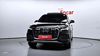 AUDI Q7 4M 2023