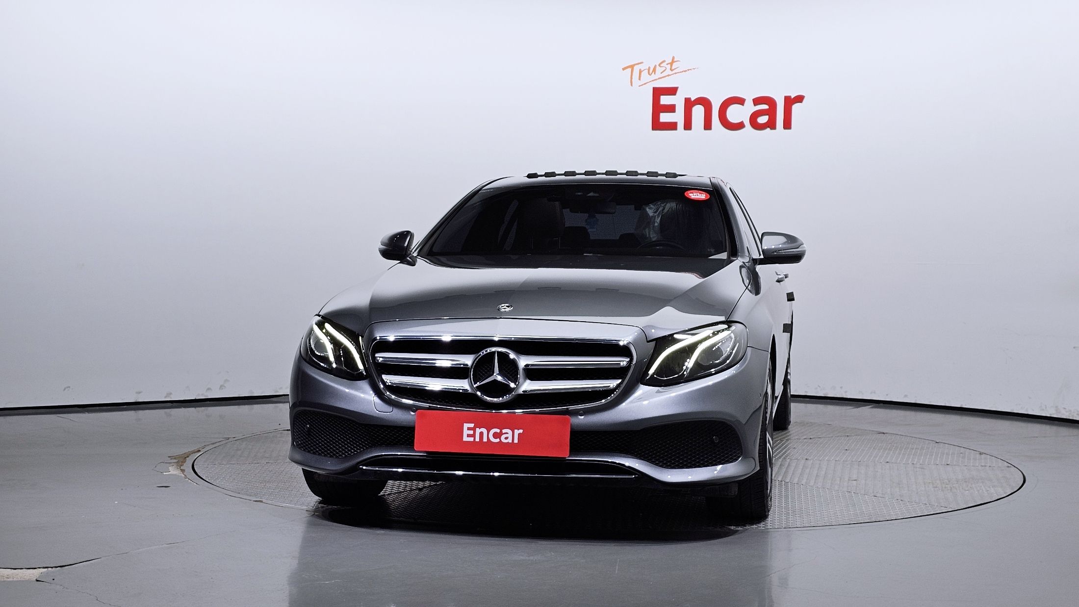 MERCEDES BENZ E-CLASS W213 2019
