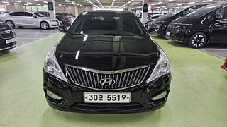 HYUNDAI GRANDEUR HG 2011