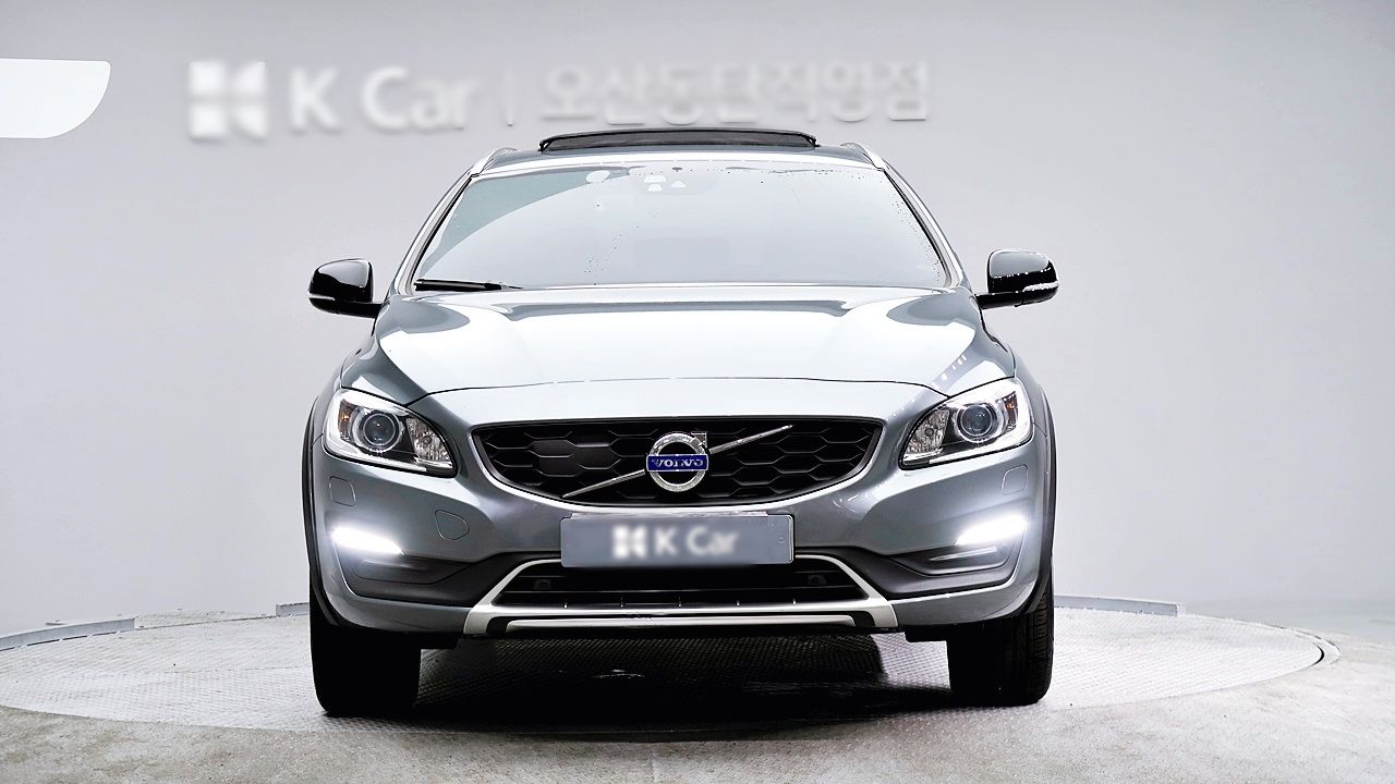 VOLVO V60 CROSS COUNTRY 2017
