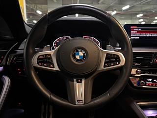BMW 5-SERIES G30 2020